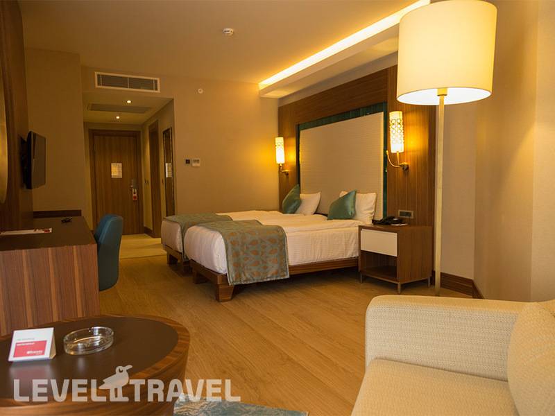 Фотография Ramada Hotel & Suites
