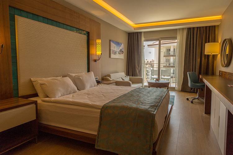 Ramada Hotel & Suites