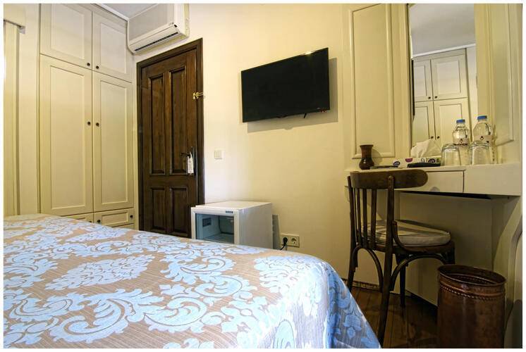 Minyon Hotel
