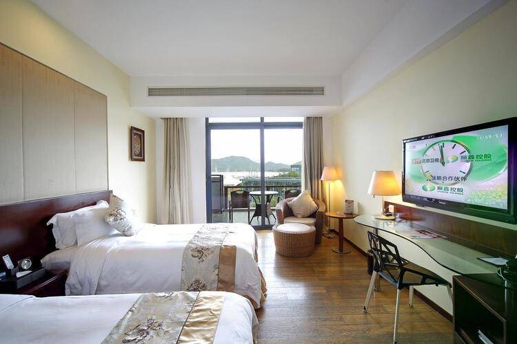 Serenity Coast Sanya Marina Hotel