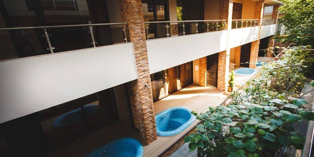 Bliss House Hotel (Блисс Хаус)