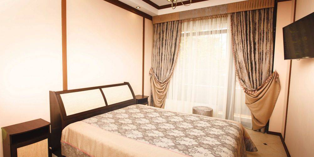 Bliss House Hotel (Блисс Хаус)