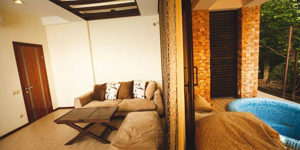 Bliss House Hotel (Блисс Хаус)