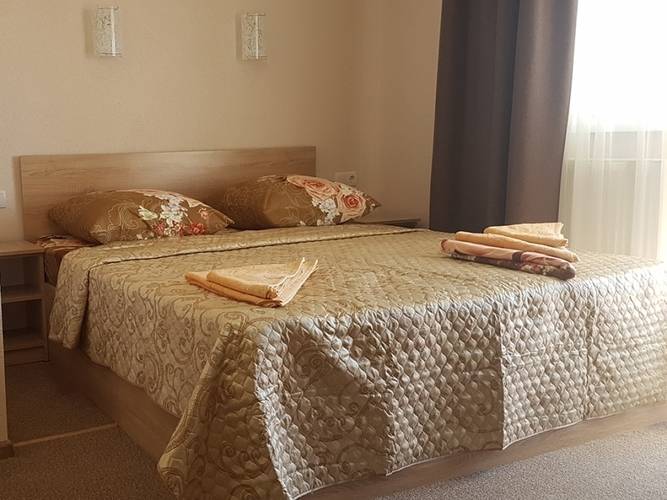 Nikos Hotel
