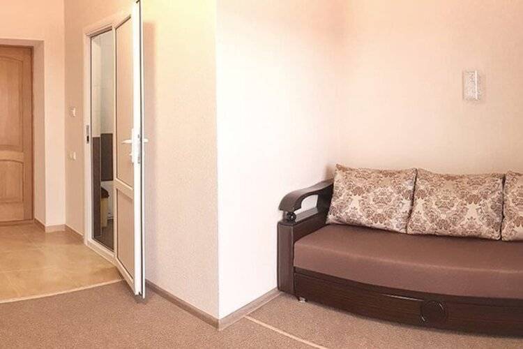 Nikos Hotel