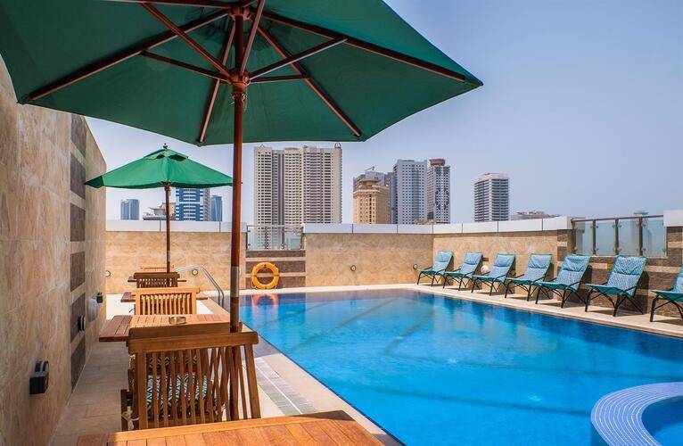Crystal Plaza Al Majaz (Ex.Tulip Inn Al Khan Hotel)