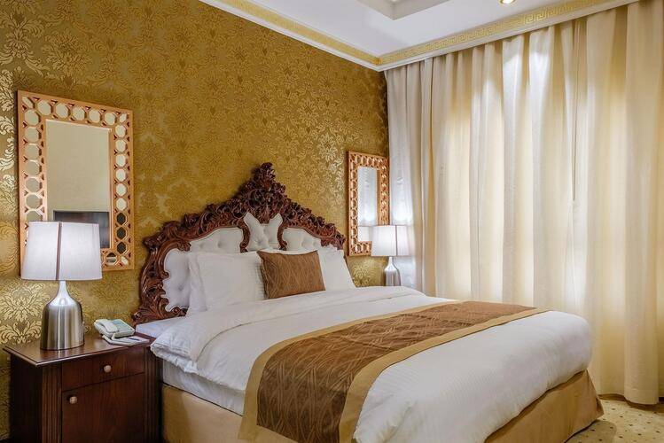 Crystal Plaza Al Majaz (Ex.Tulip Inn Al Khan Hotel)