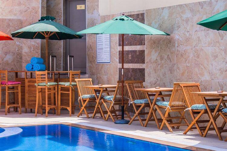 Crystal Plaza Al Majaz (Ex.Tulip Inn Al Khan Hotel)
