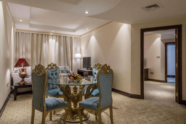 Crystal Plaza Al Majaz (Ex.Tulip Inn Al Khan Hotel)