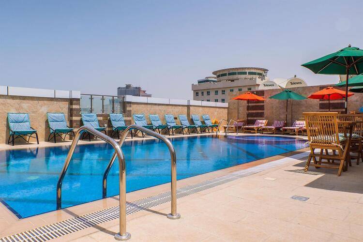Crystal Plaza Al Majaz (Ex.Tulip Inn Al Khan Hotel)