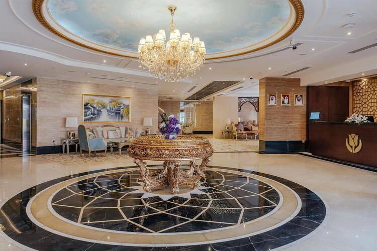 Crystal Plaza Al Majaz (Ex.Tulip Inn Al Khan Hotel)