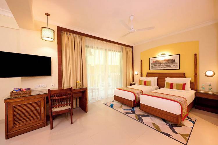 Sea Breeze Sarovar Portico (Ex. Sea Breeze Max Resort & Spa)