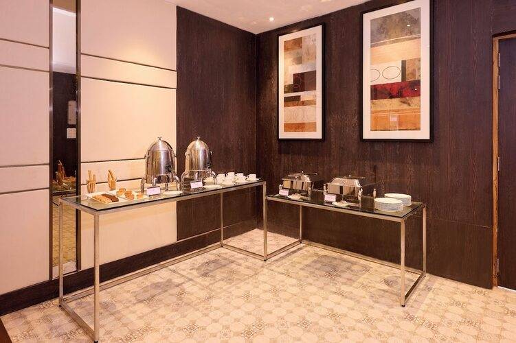 Sea Breeze Sarovar Portico (Ex. Sea Breeze Max Resort & Spa)