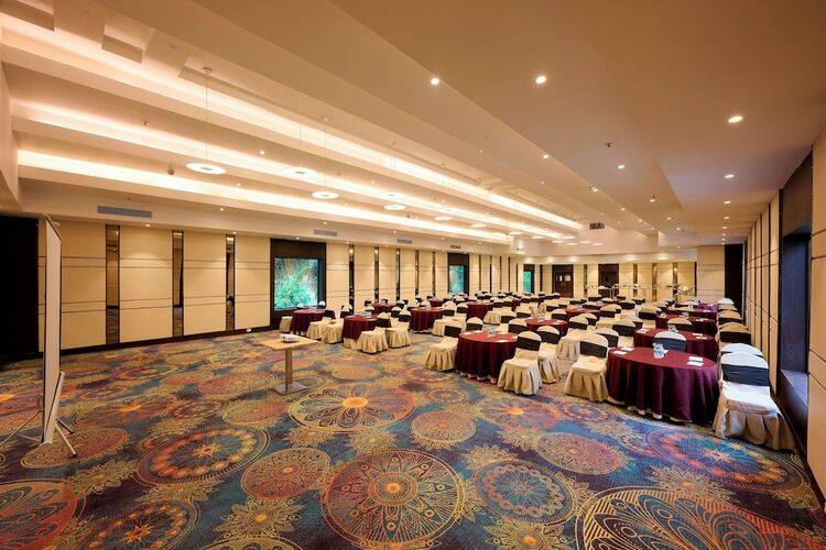 Sea Breeze Sarovar Portico (Ex. Sea Breeze Max Resort & Spa)
