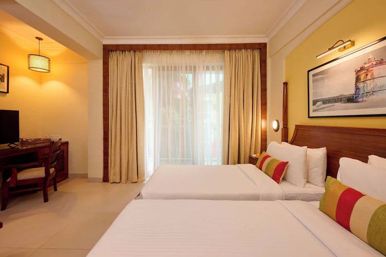 Sea Breeze Sarovar Portico (Ex. Sea Breeze Max Resort & Spa)