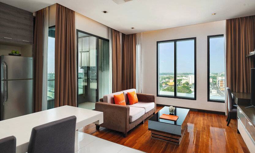 Lumen Bangkok Srinakarin (Ex. The Vertical Suite Hotel)