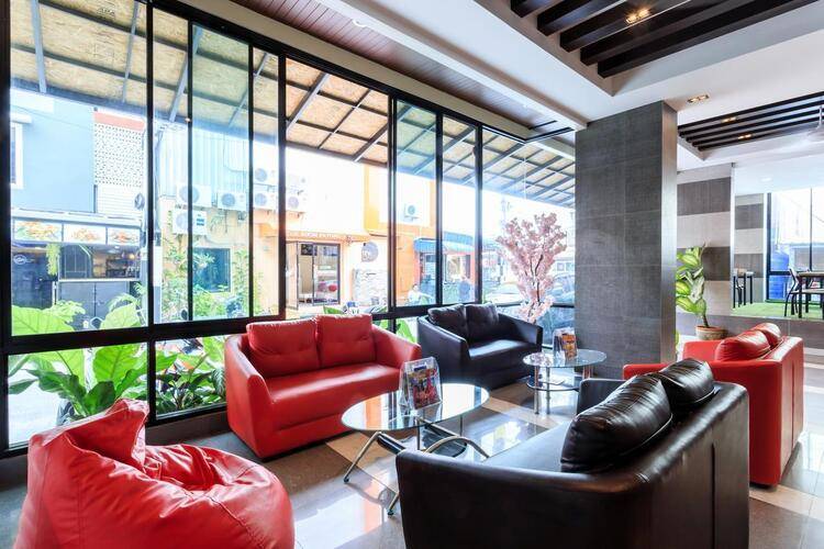 77 Bangla Hotel