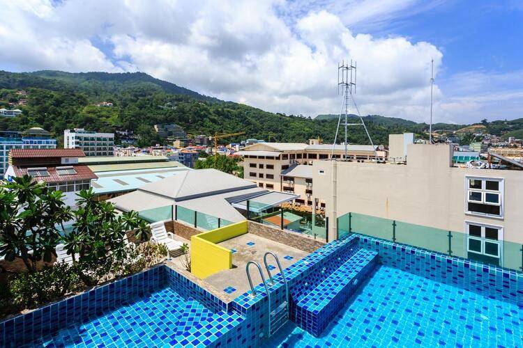 77 Bangla Hotel