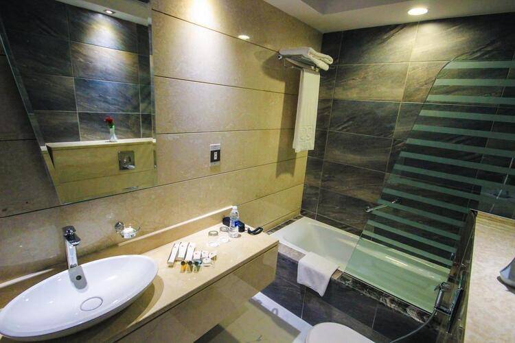 Rose Park Hotel