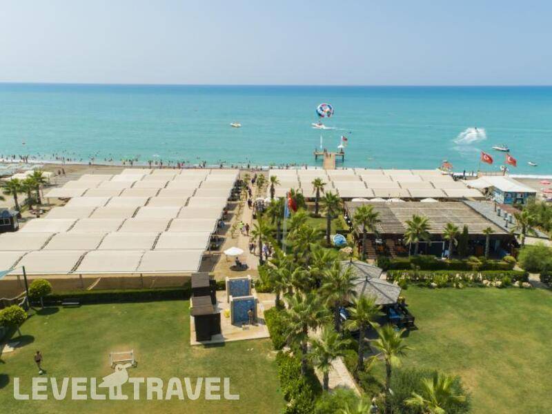 Фотография Crystal Waterworld Park Resort & Spa