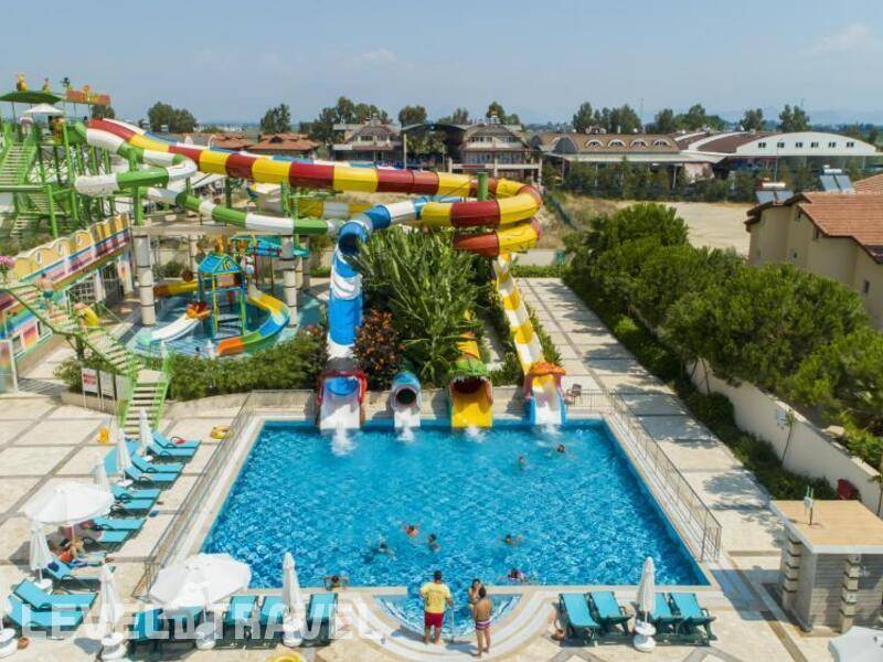 Фотография Crystal Waterworld Park Resort & Spa