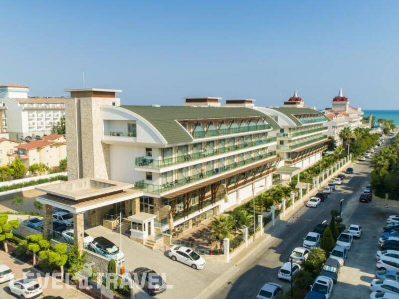 Фотография Crystal Waterworld Park Resort & Spa