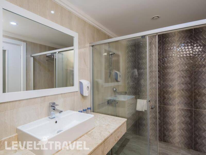 Фотография Crystal Waterworld Park Resort & Spa