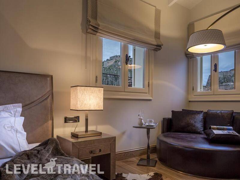 Фотография 3 Sixty Hotel & Suites
