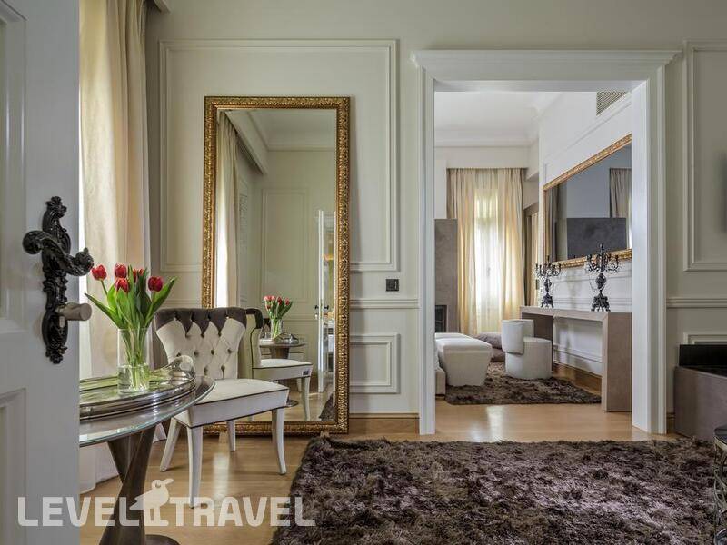 Фотография 3 Sixty Hotel & Suites