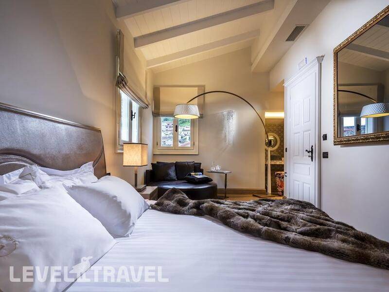 Фотография 3 Sixty Hotel & Suites