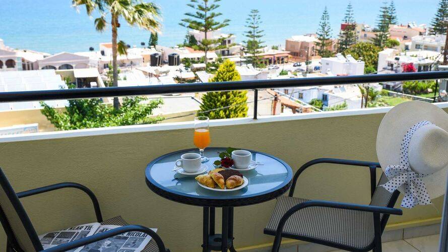 Theo Hotel