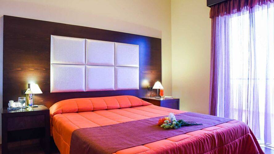 Theo Hotel