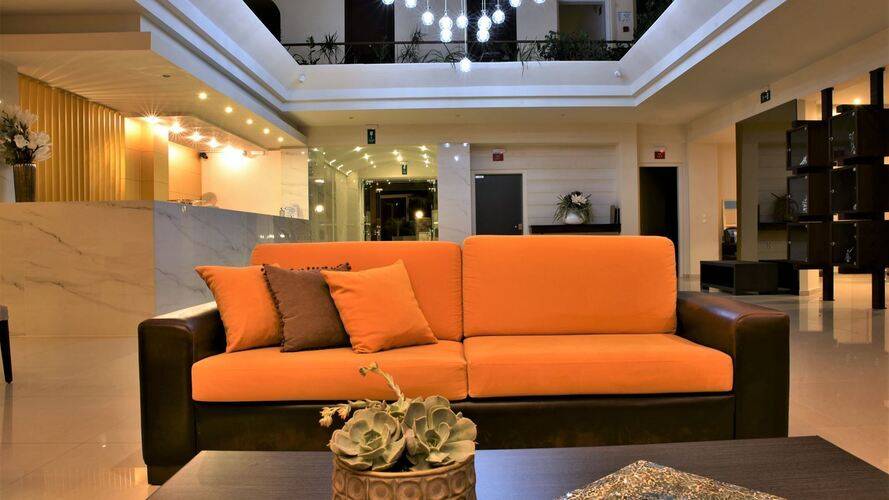 Theo Hotel