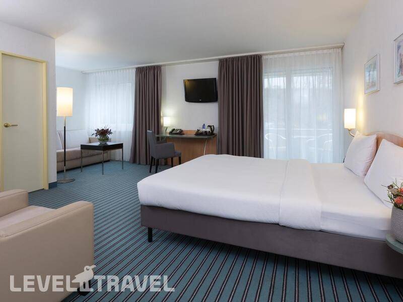 Фотография Apart-Hotel Operated By Hilton