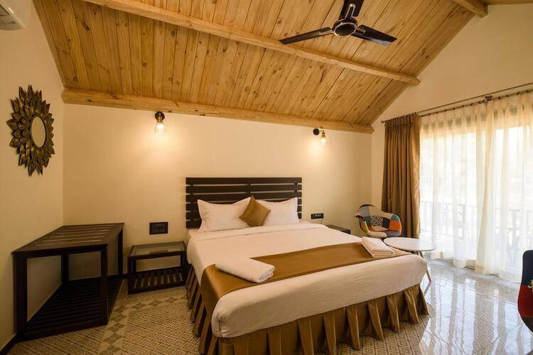 Stone Wood Resort & Spa