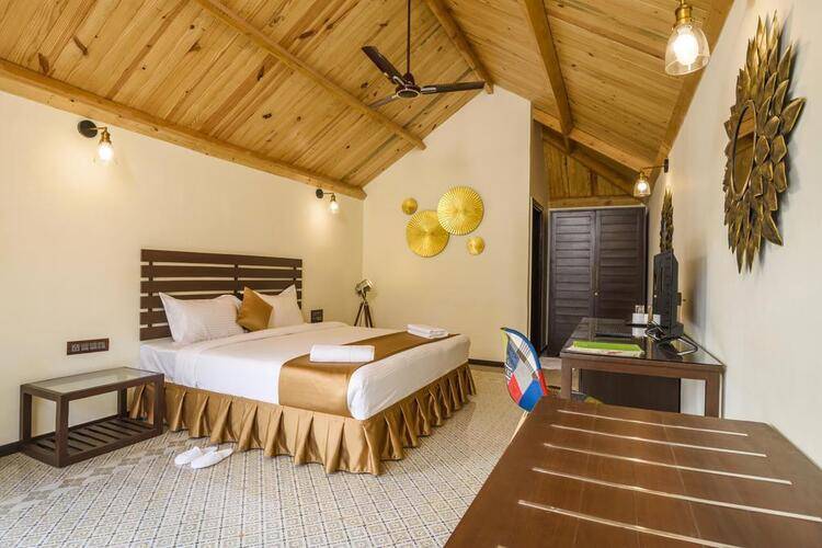 Stone Wood Resort & Spa