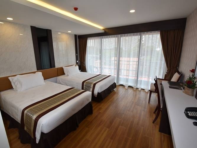 Golden Jomtien Beach Hotel