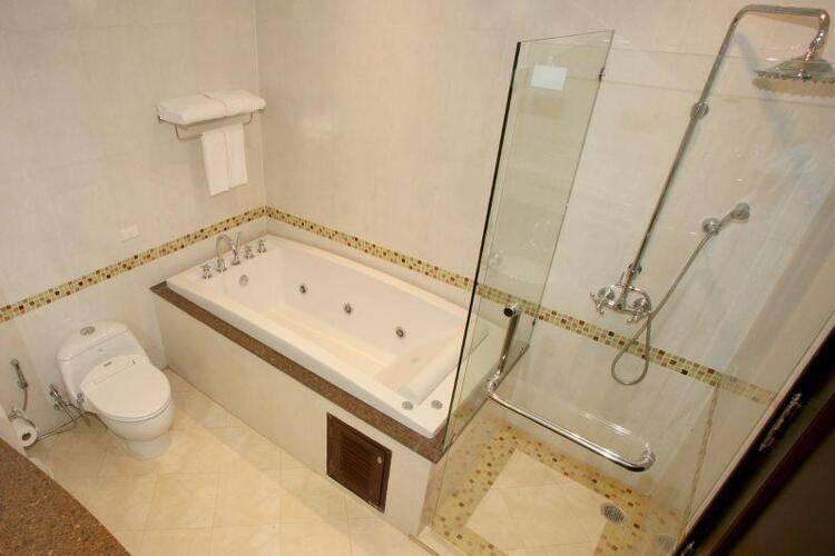 Lk Residence