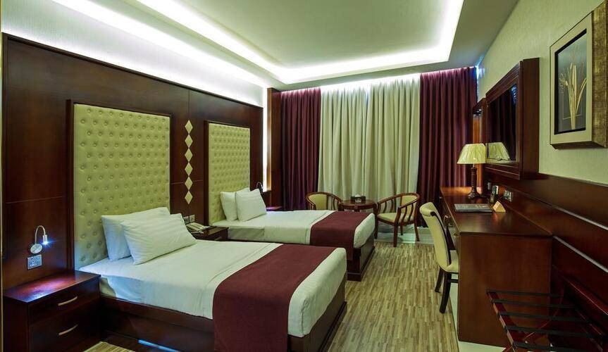 Queen Palace Hotel