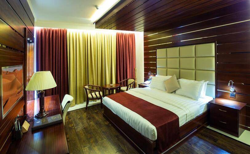Queen Palace Hotel