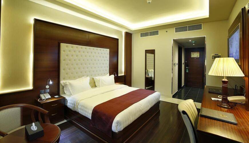 Queen Palace Hotel