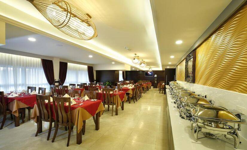 Queen Palace Hotel