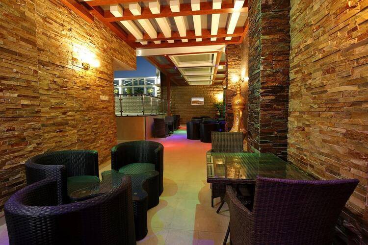 Queen Palace Hotel