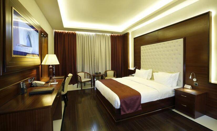 Queen Palace Hotel