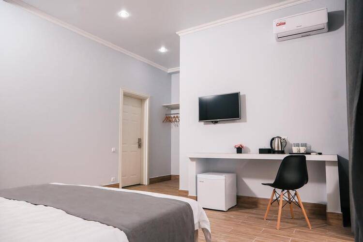 Higos Hotel