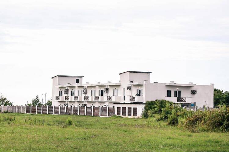 Higos Hotel