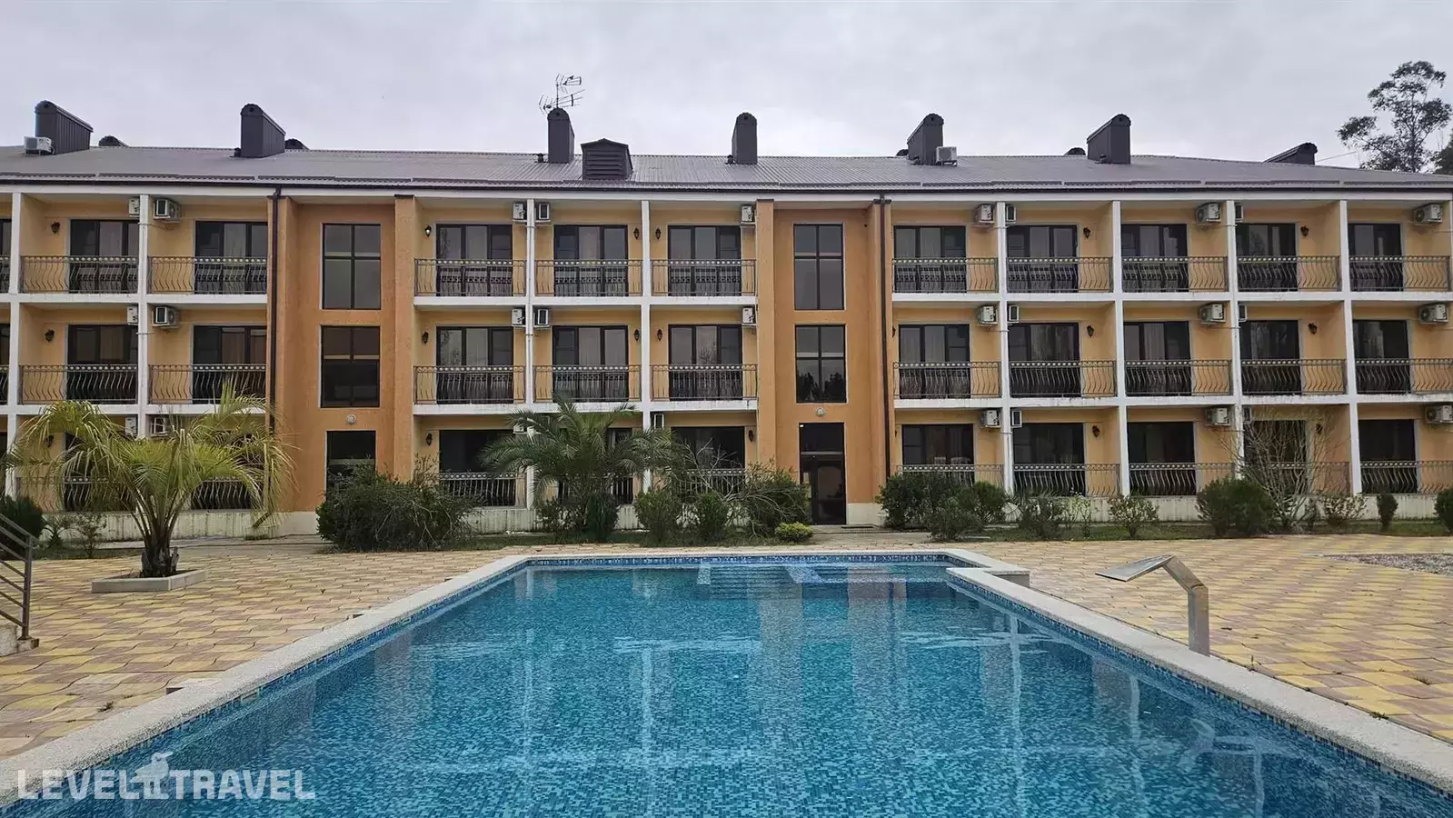 Отель Тристан