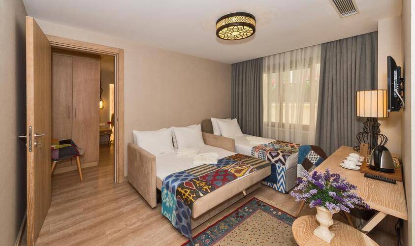 Aybar Hotel