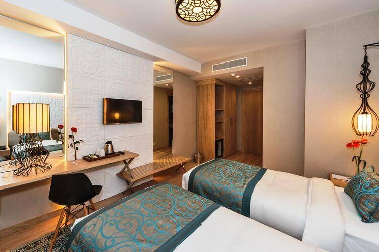 Aybar Hotel