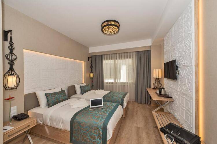 Aybar Hotel